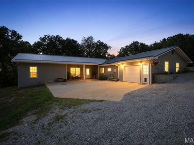 10179 Vine Rd