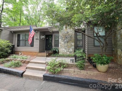 2772 Dogwood Hills Ct
