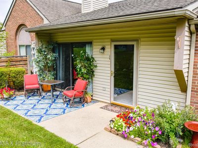 Property at 338 Spring Brooke Dr, Brighton, MI