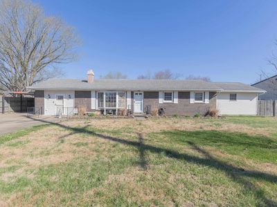 2413 W Mill Rd