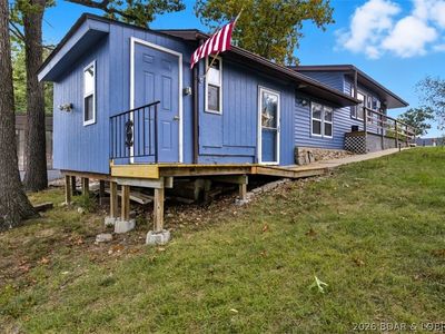 318 Long Acres Dr