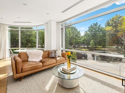 524 Manhattan Ave APT 1B