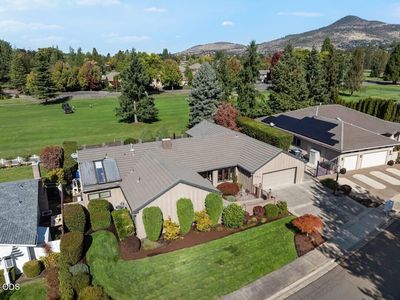 3153 Pepperwood Dr