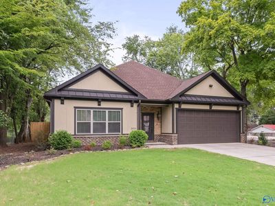 2020 Vanderbilt Dr SW