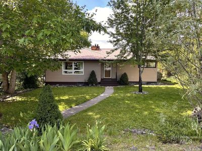 Property at 105 N Pine St, Troy, ID