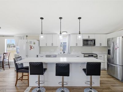 4331 W Retread Rd