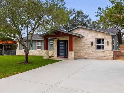 609 W Panpama Dr