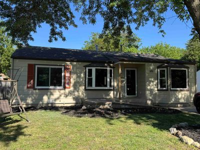 1911 S Faulders Ln