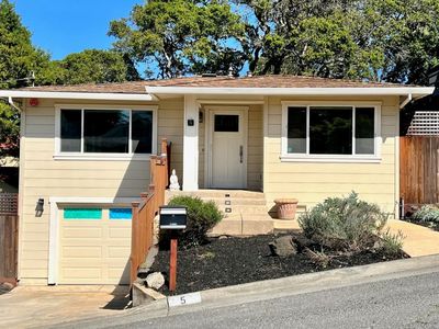 5 Sunny Hill Drive