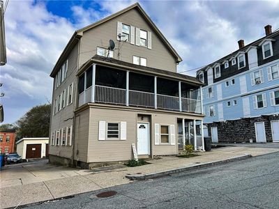 62 Spring St