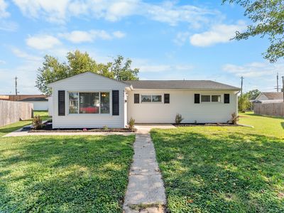904 Twin Circle Dr