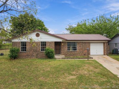 18517 E Admiral Blvd