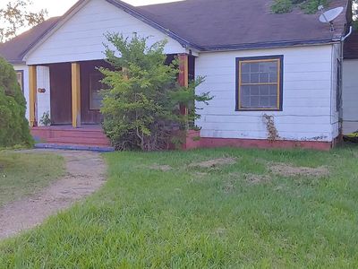 Property at 1370 Plum St, Beaumont, TX