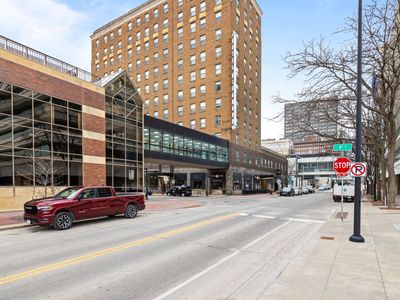 400 Walnut St STE 903