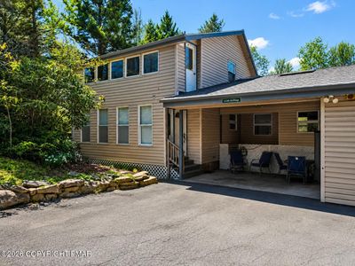 Property at 1330 Hilltop Dr, Long Pond, PA