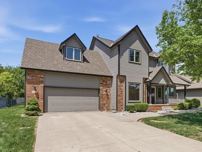 7802 E Champions Cir