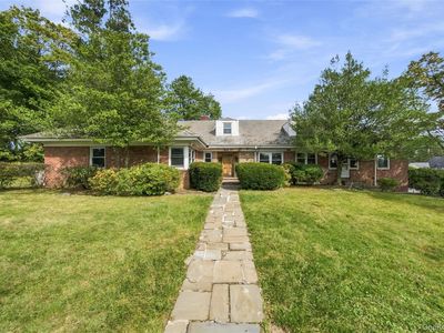 85 Del Rey Drive