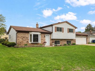 Property at 2814 Burgess Hill Dr, Waterford, MI