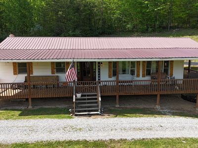 1976 Smoky Creek Rd