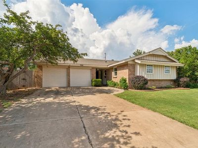723 E 27th Pl