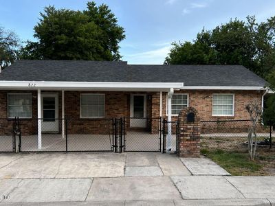 822 E 60TH Street