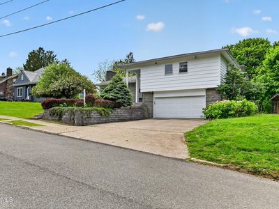 22 Phillips Avenue