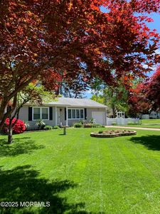 1900 Larchmont Street