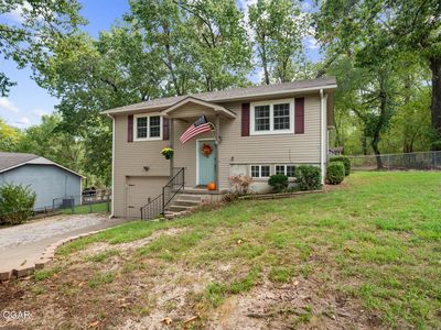 Property at 148 Red Oak Dr, Carl Junction, MO