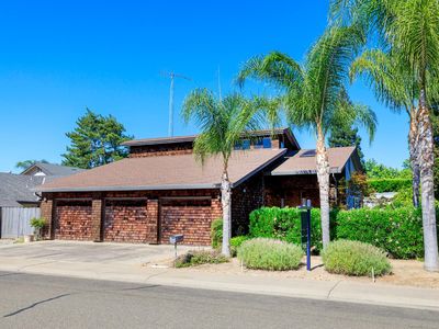 6707 Zerillo Dr