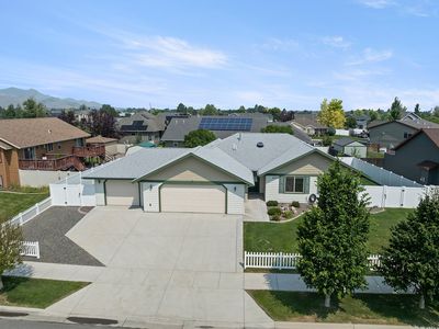 1010 Wolf Rd
