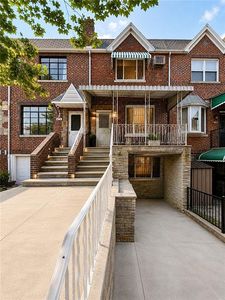 8876 19th Ave