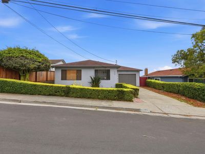 444 Heathcliff Dr