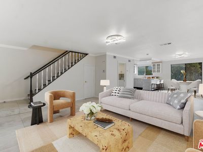 18316 Hatteras St APT 21
