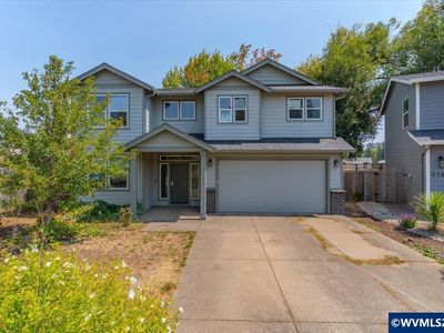 5176 Kensington Ct NE