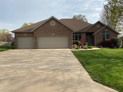 4822 S Montrose Place