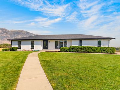 5423 W Pebble Ln