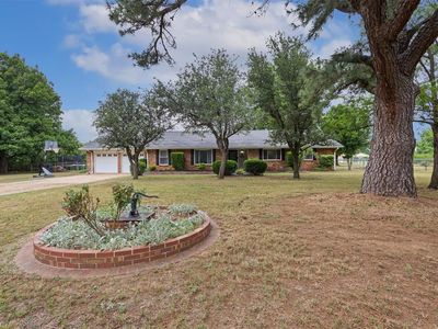 623 Greenbriar Ave