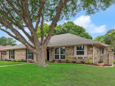 2701 Lawndale Dr