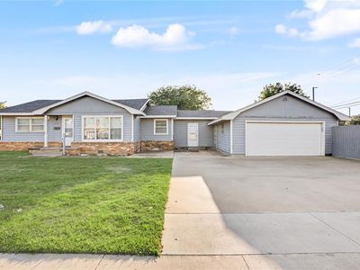 Property at 1221 Hickory St, Altus, OK