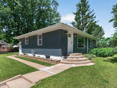223 Grove Rd