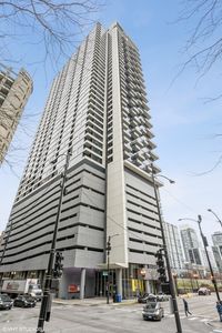 235 W Van Buren St UNIT 1705
