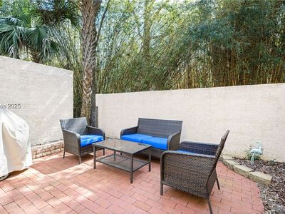 11 Tanglewood Dr APT 2