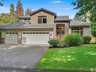 9805 76th Street SW