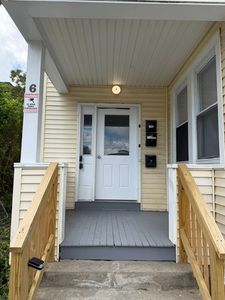 6 Dorchester St