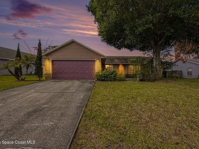 1554 Elmhurst Cir SE