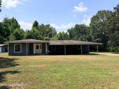 809 W Camp Ave