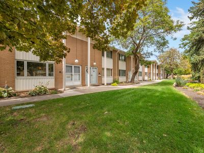 825 E Three Fountains Cir Unit 3
