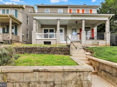 428 E Main St