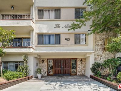 910 S Holt Ave APT 305