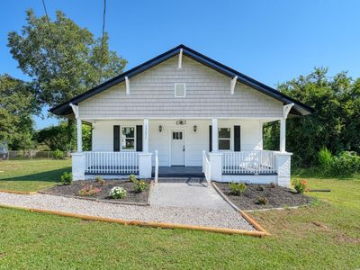 125 Cunningham St